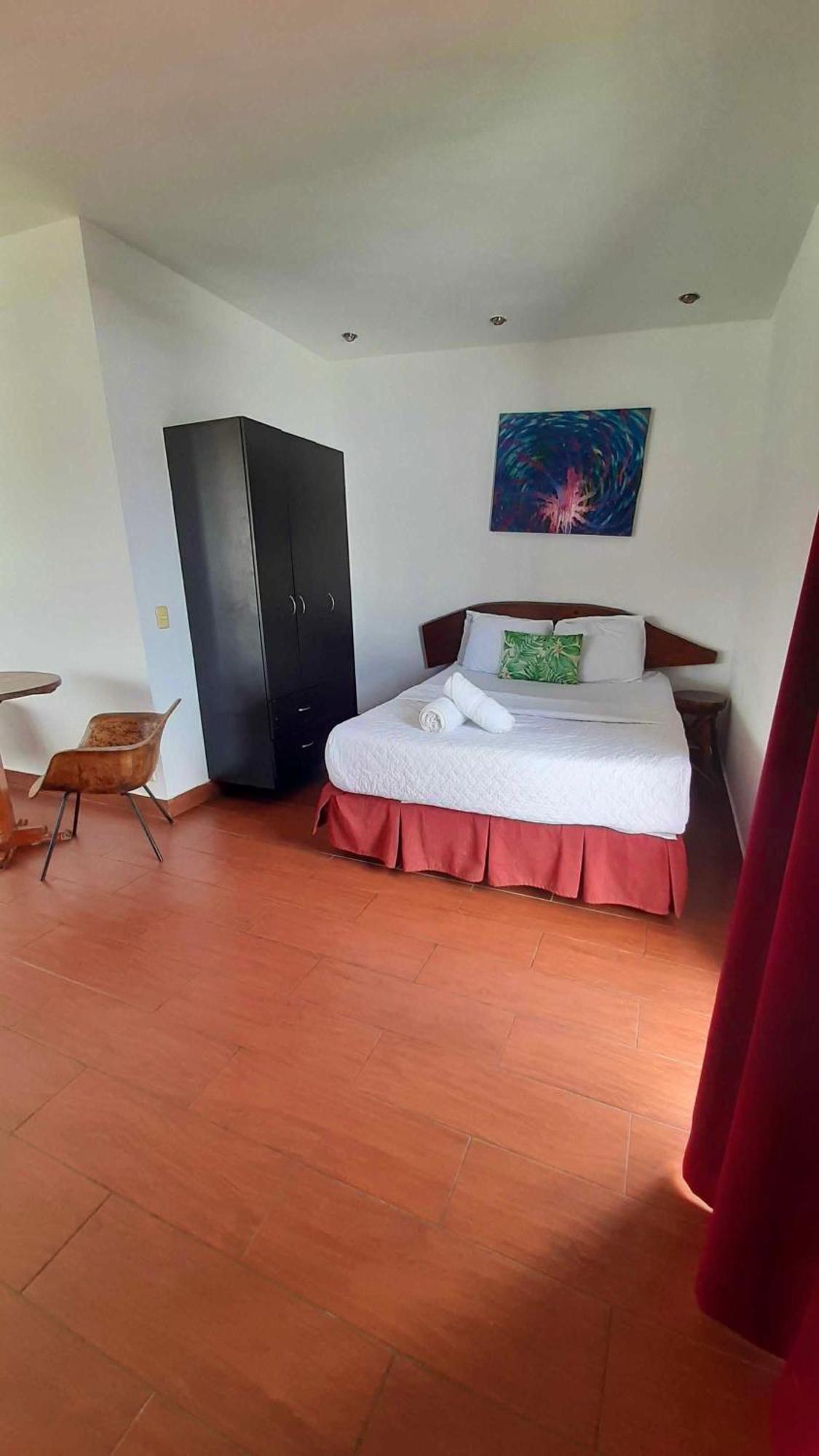 La Zona Hostel San Salvador Room photo