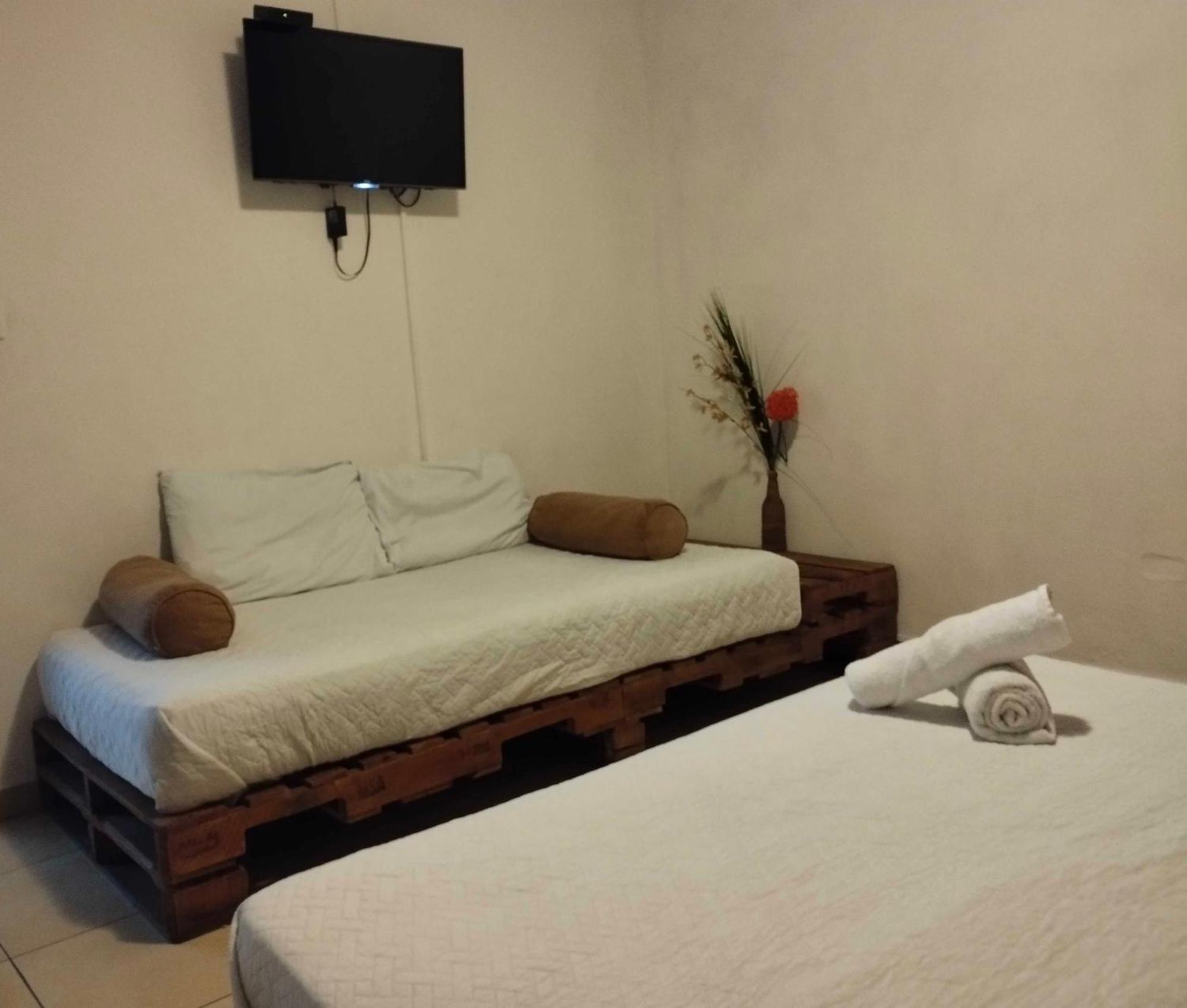 La Zona Hostel San Salvador Room photo